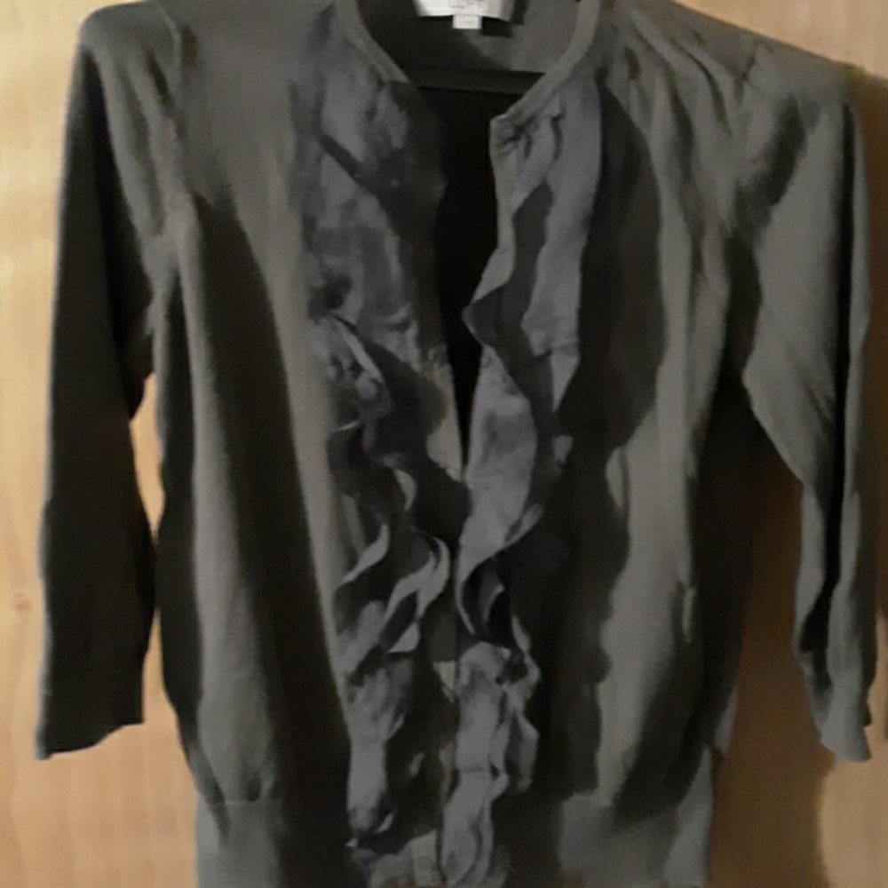 🐻Light fancier sweater top🐻